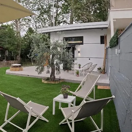 Elia بلاتامونيس